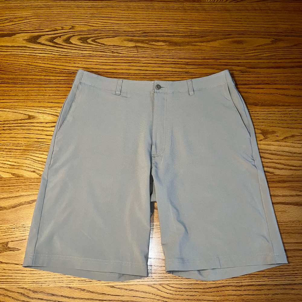 Ben Hogan tan golf shorts